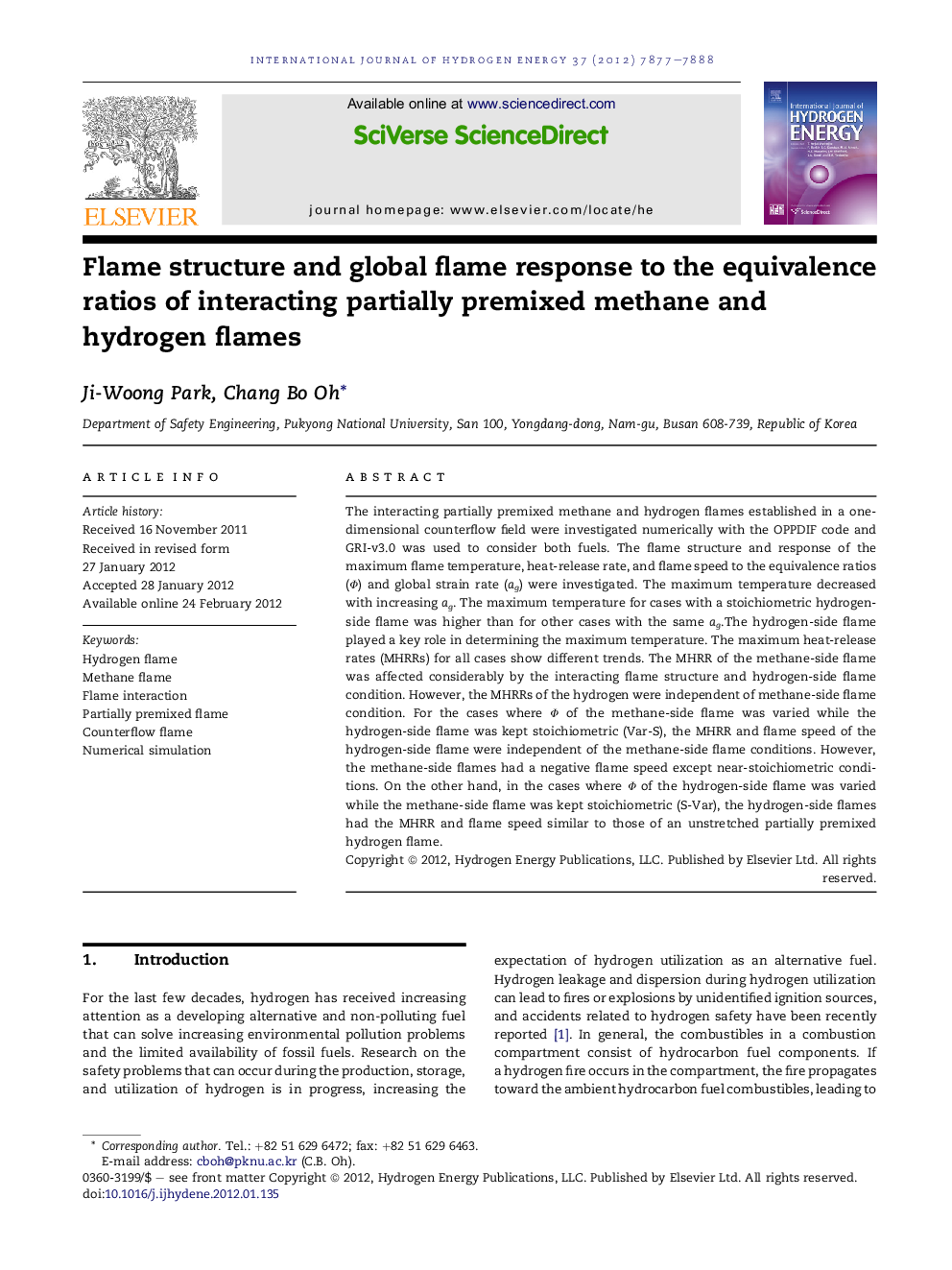 Flame structure and global flame response to the equivalence ratios of interacting partially premixed methane and hydrogen flames