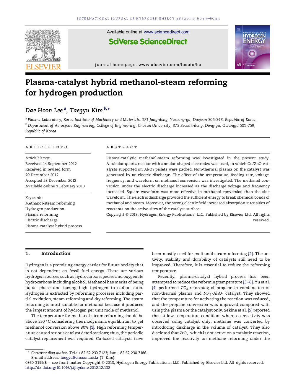 Plasma-catalyst hybrid methanol-steam reforming for hydrogen production