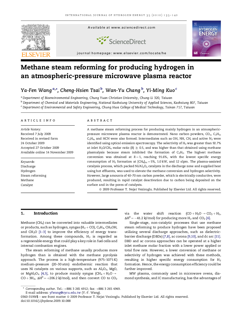 Methane steam reforming for producing hydrogen in an atmospheric-pressure microwave plasma reactor