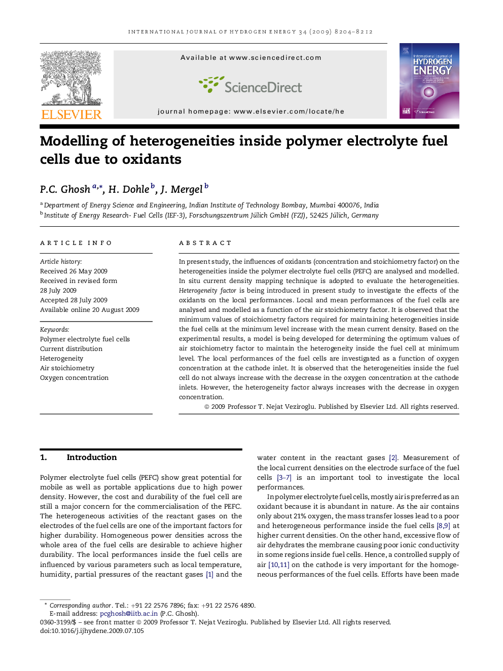 Modelling of heterogeneities inside polymer electrolyte fuel cells due to oxidants