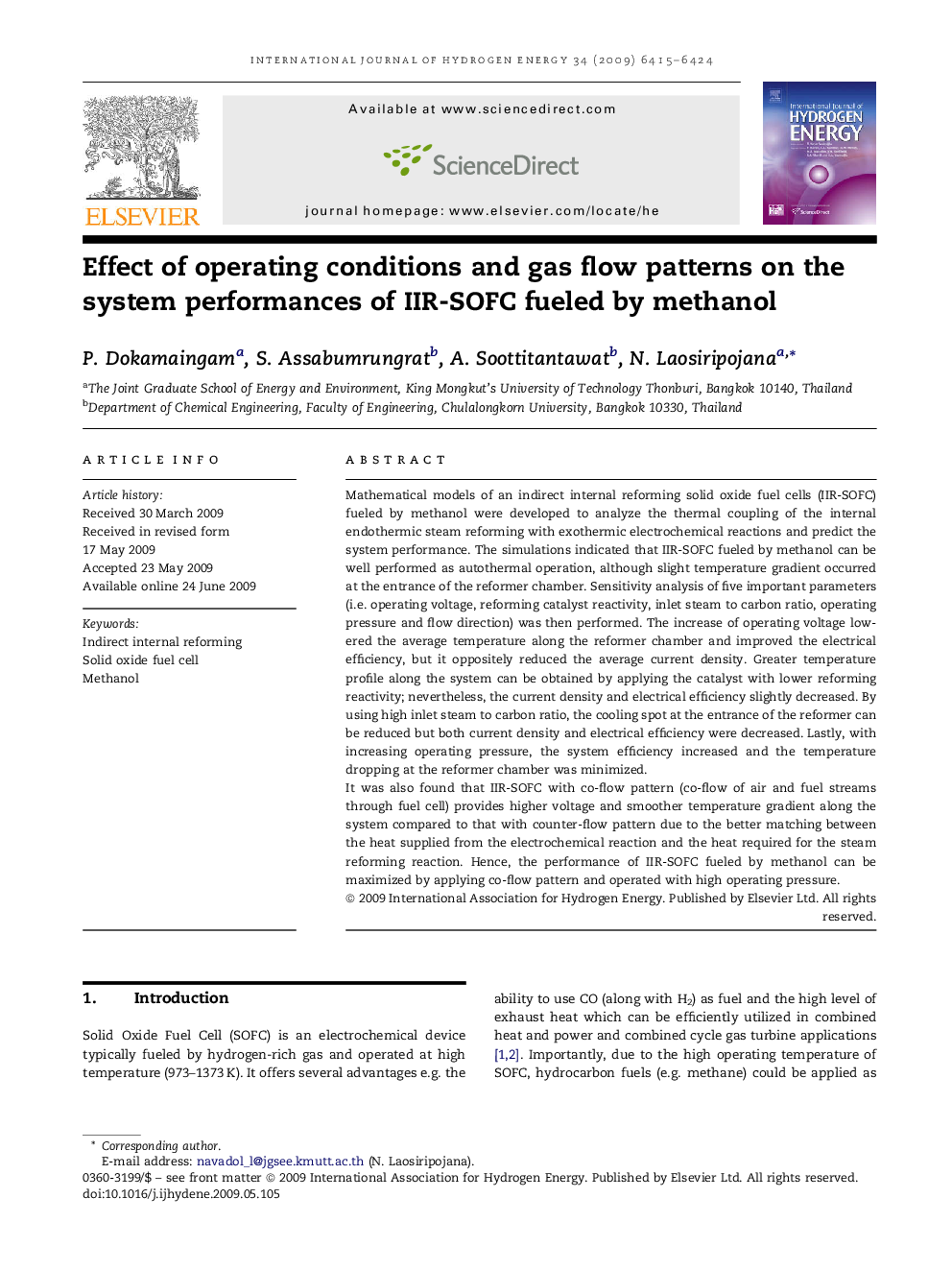 Effect of operating conditions and gas flow patterns on the system performances of IIR-SOFC fueled by methanol