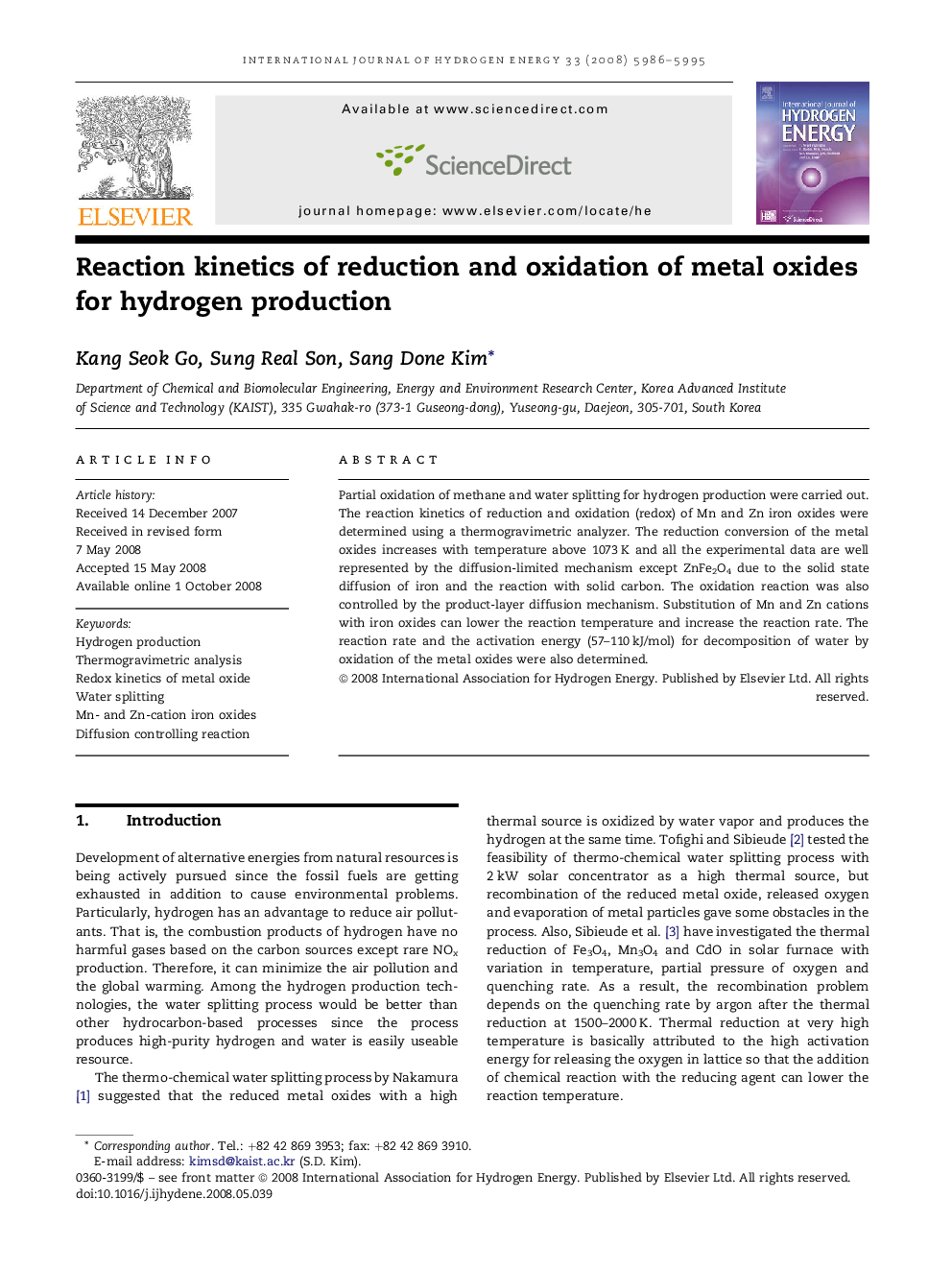 Reaction kinetics of reduction and oxidation of metal oxides for hydrogen production