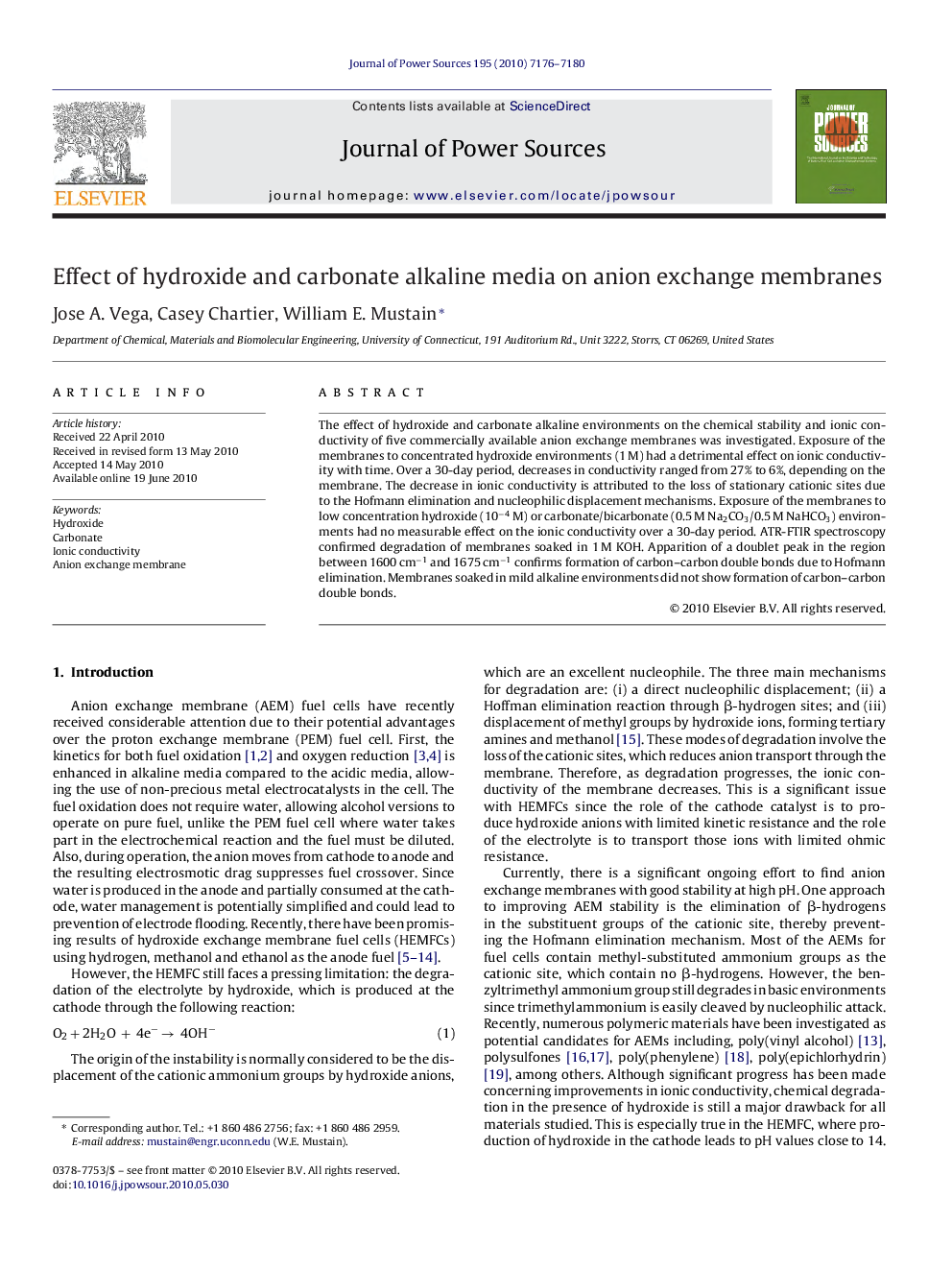 Effect of hydroxide and carbonate alkaline media on anion exchange membranes