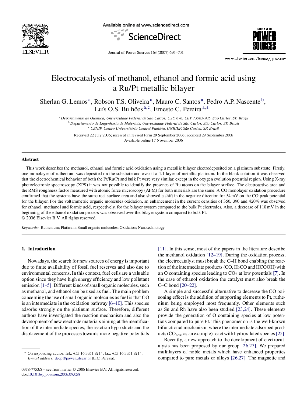 Electrocatalysis of methanol, ethanol and formic acid using a Ru/Pt metallic bilayer