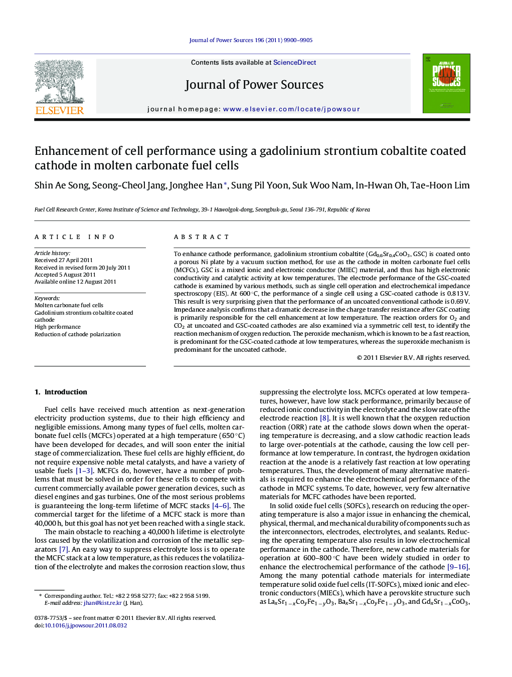 Enhancement of cell performance using a gadolinium strontium cobaltite coated cathode in molten carbonate fuel cells