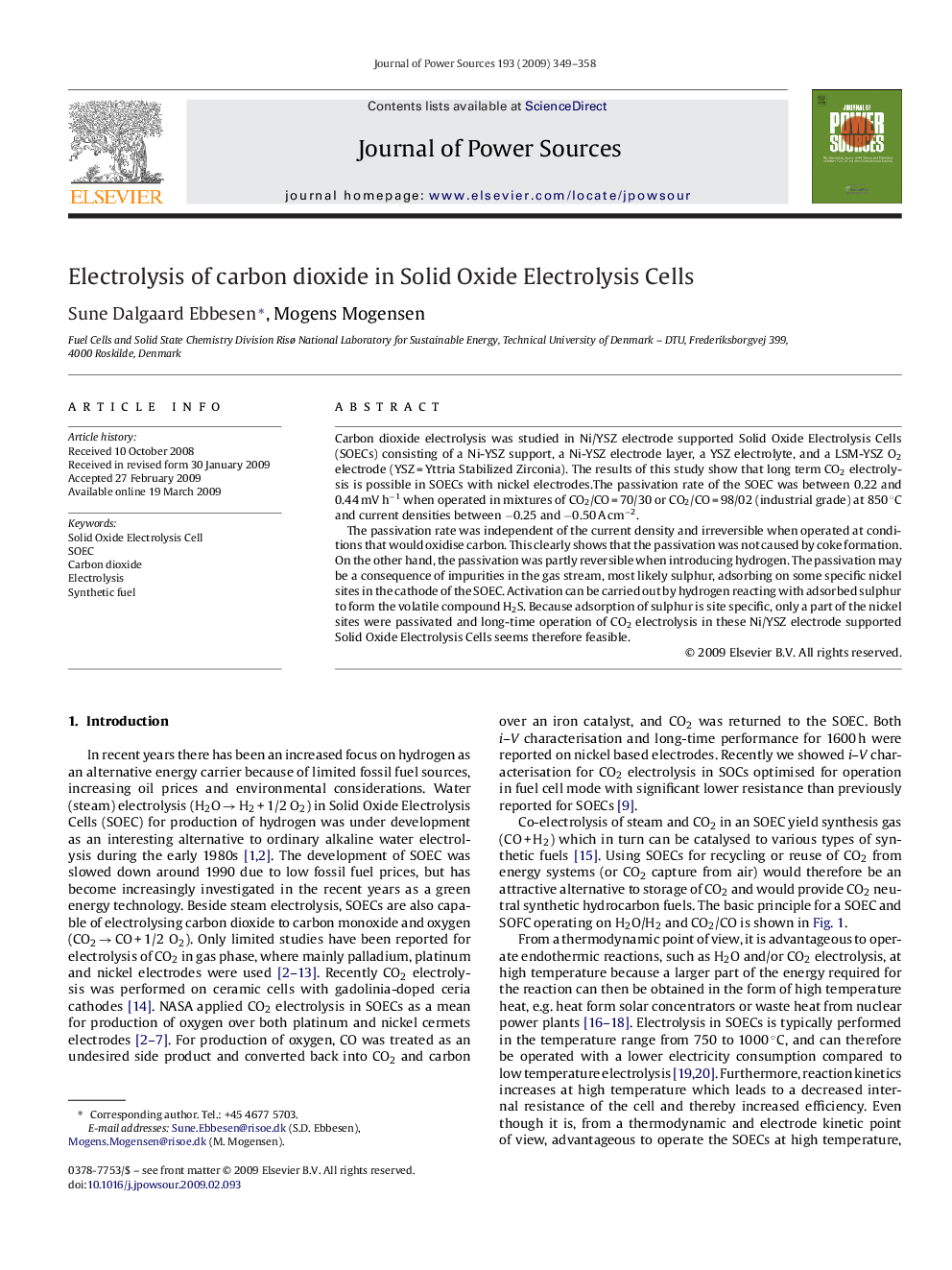 Electrolysis of carbon dioxide in Solid Oxide Electrolysis Cells