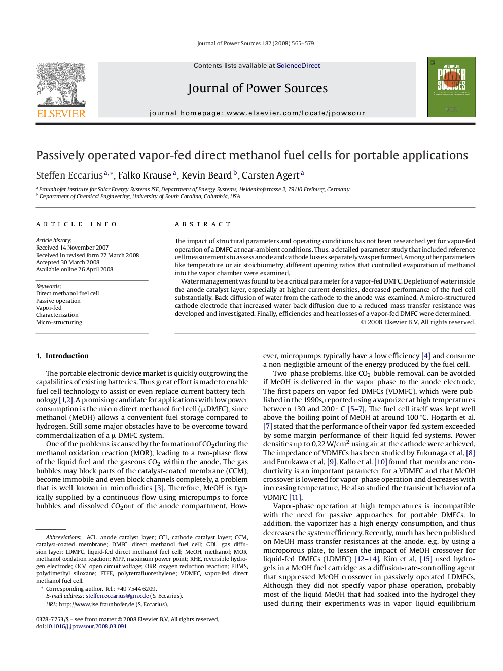 Passively operated vapor-fed direct methanol fuel cells for portable applications