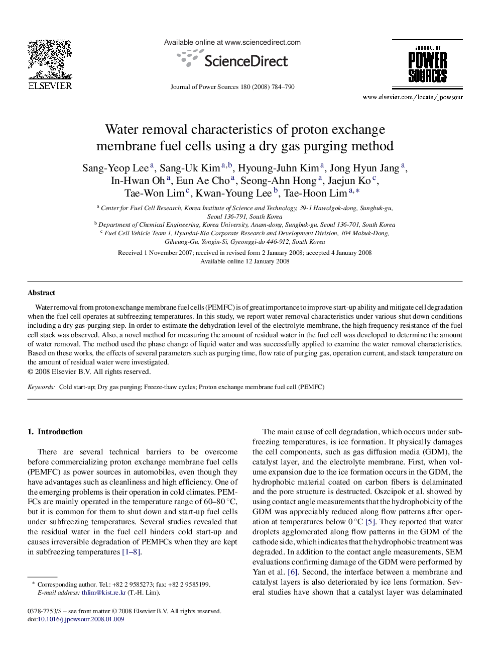 Water removal characteristics of proton exchange membrane fuel cells using a dry gas purging method