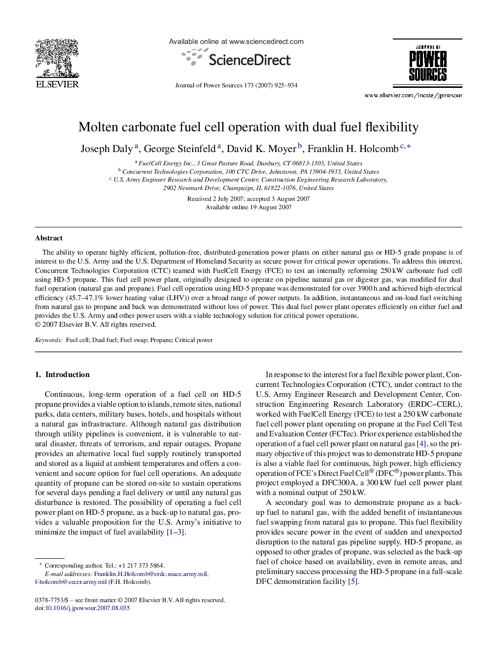 Molten carbonate fuel cell operation with dual fuel flexibility