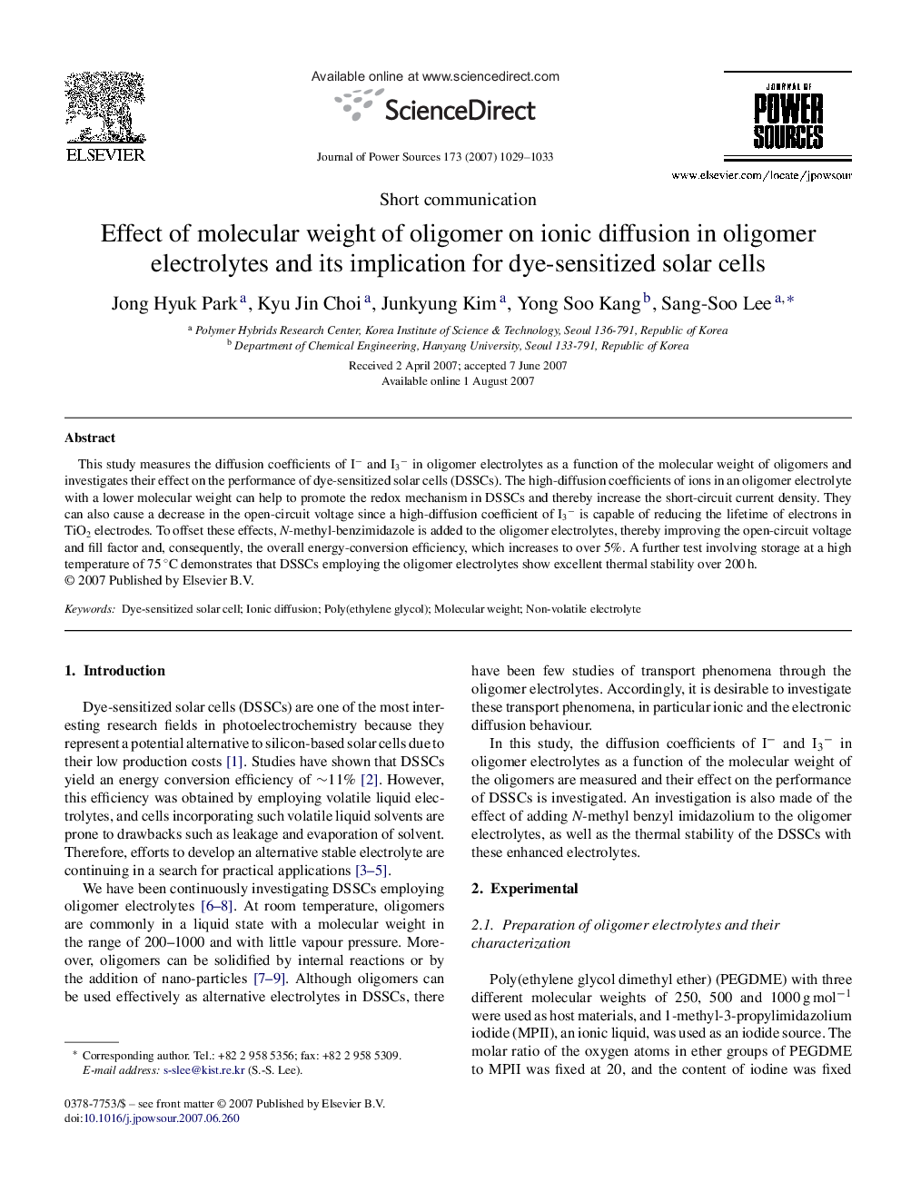 Effect of molecular weight of oligomer on ionic diffusion in oligomer electrolytes and its implication for dye-sensitized solar cells