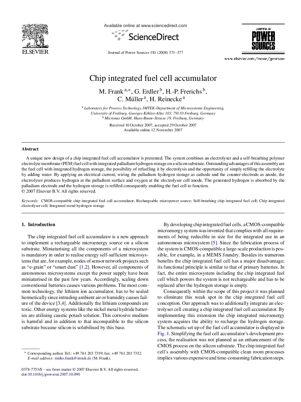 Chip integrated fuel cell accumulator