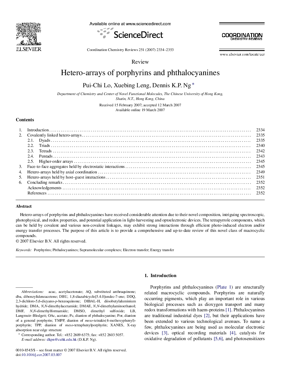 Hetero-arrays of porphyrins and phthalocyanines