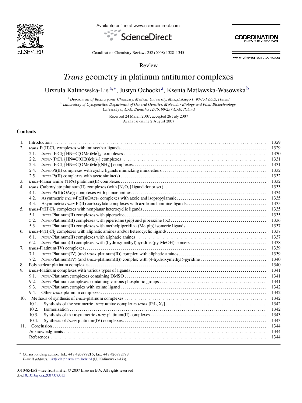 Trans geometry in platinum antitumor complexes