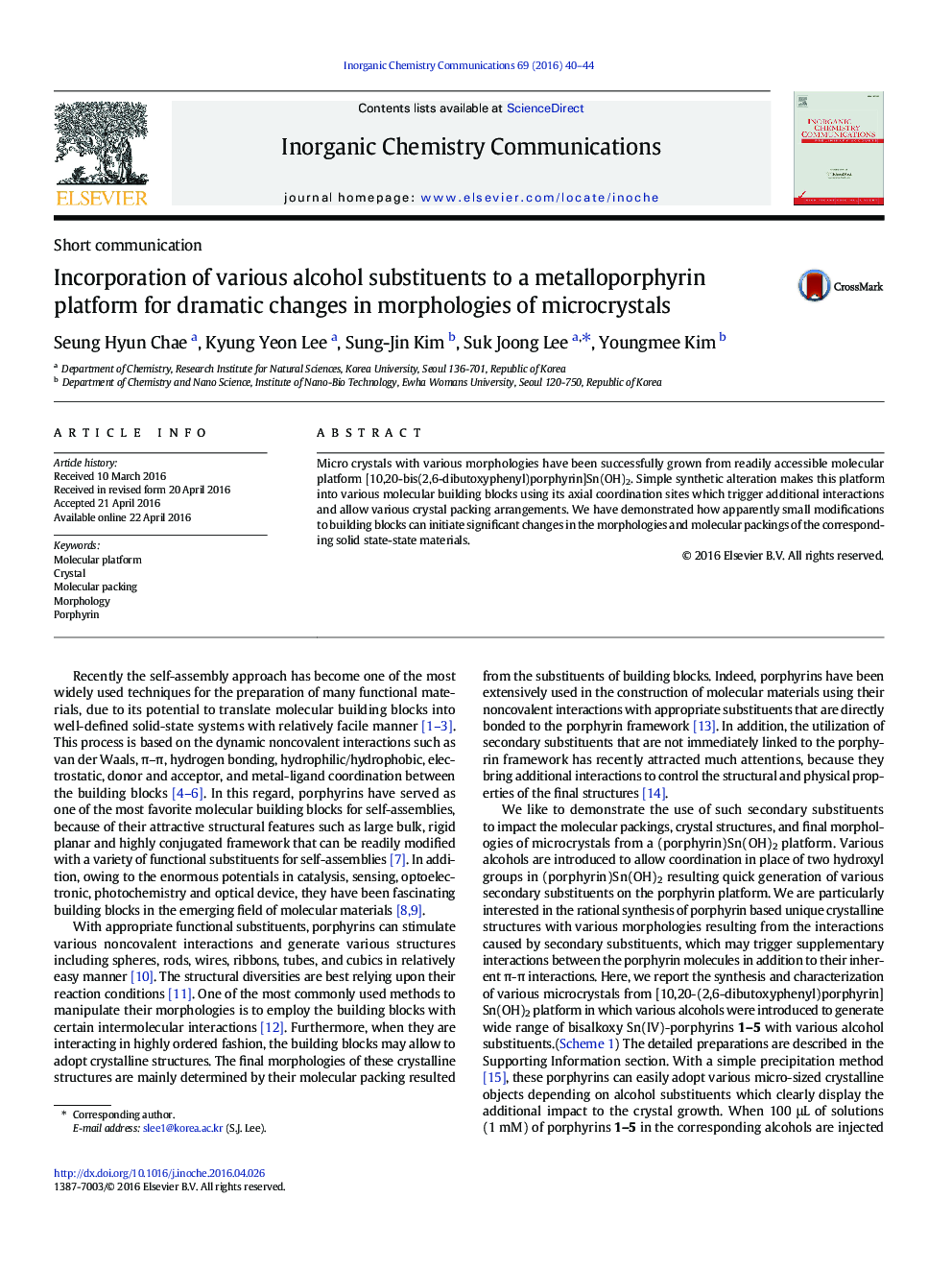 Incorporation of various alcohol substituents to a metalloporphyrin platform for dramatic changes in morphologies of microcrystals