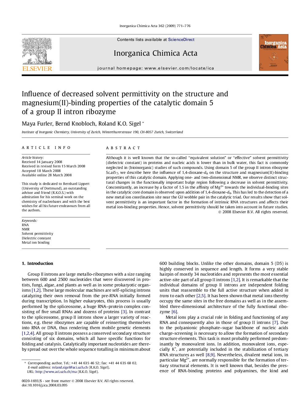 Influence of decreased solvent permittivity on the structure and magnesium(II)-binding properties of the catalytic domain 5 of a group II intron ribozyme