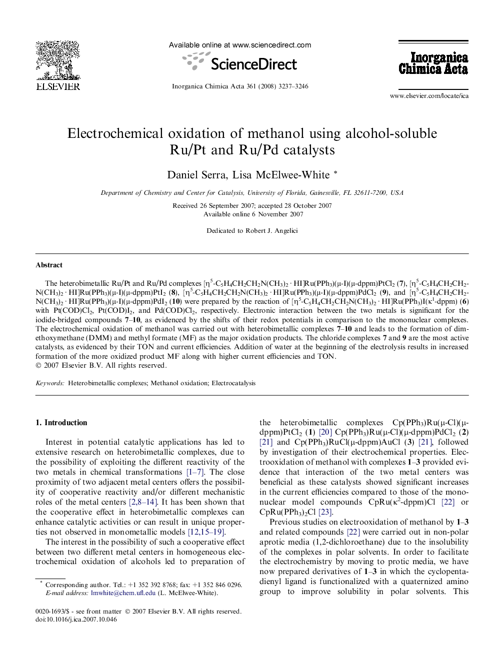 Electrochemical oxidation of methanol using alcohol-soluble Ru/Pt and Ru/Pd catalysts