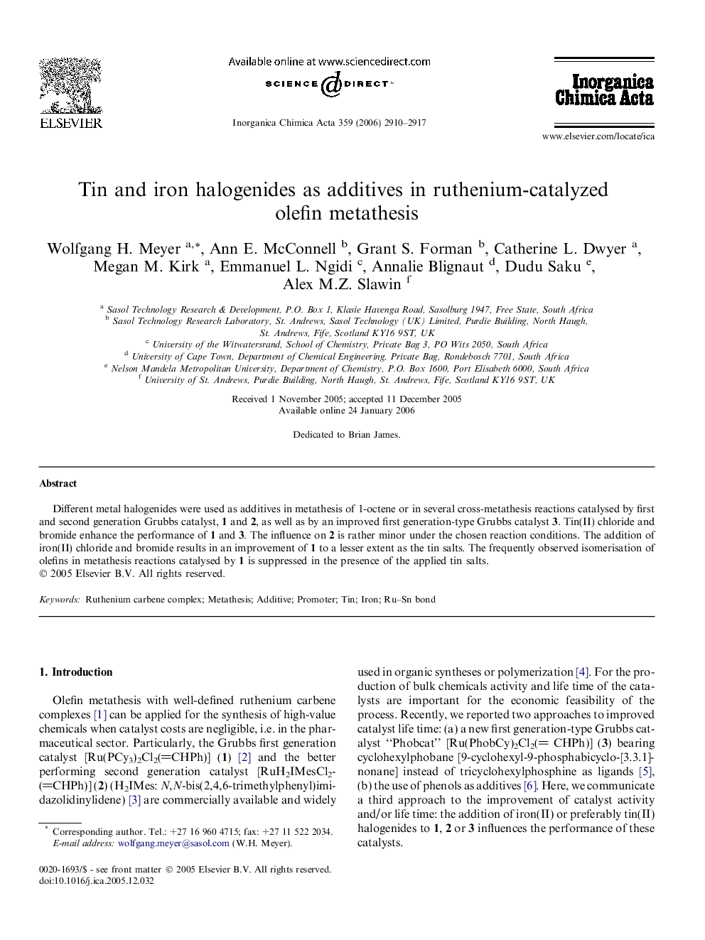 Tin and iron halogenides as additives in ruthenium-catalyzed olefin metathesis