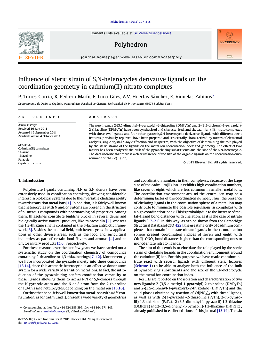 Influence of steric strain of S,N-heterocycles derivative ligands on the coordination geometry in cadmium(II) nitrato complexes