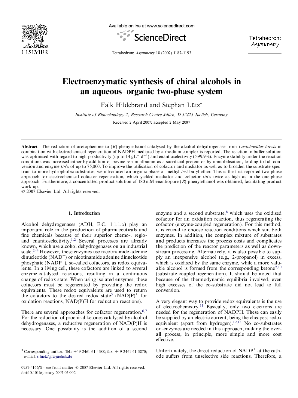 Electroenzymatic synthesis of chiral alcohols in an aqueous-organic two-phase system