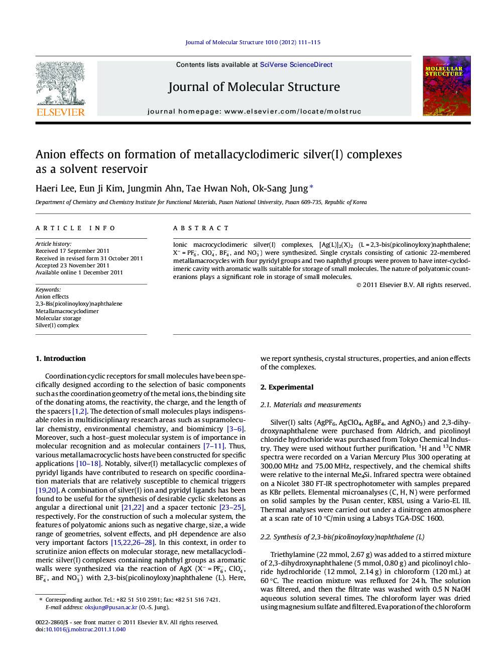 Anion effects on formation of metallacyclodimeric silver(I) complexes as a solvent reservoir