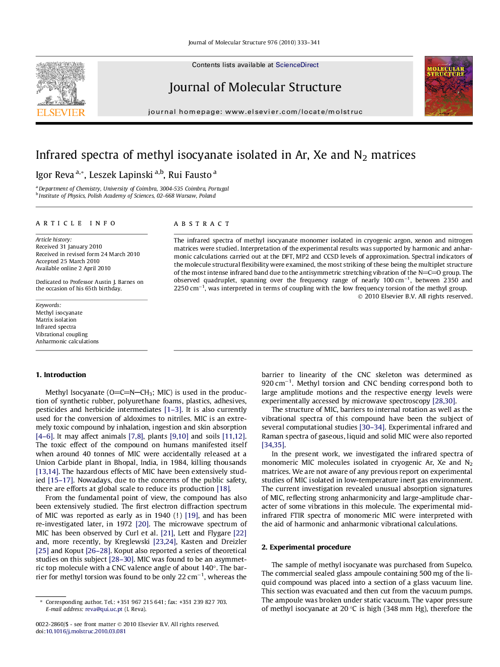 Infrared spectra of methyl isocyanate isolated in Ar, Xe and N2 matrices