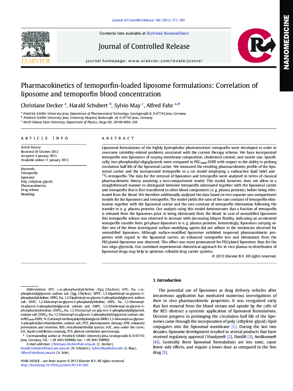 Pharmacokinetics of temoporfin-loaded liposome formulations: Correlation of liposome and temoporfin blood concentration