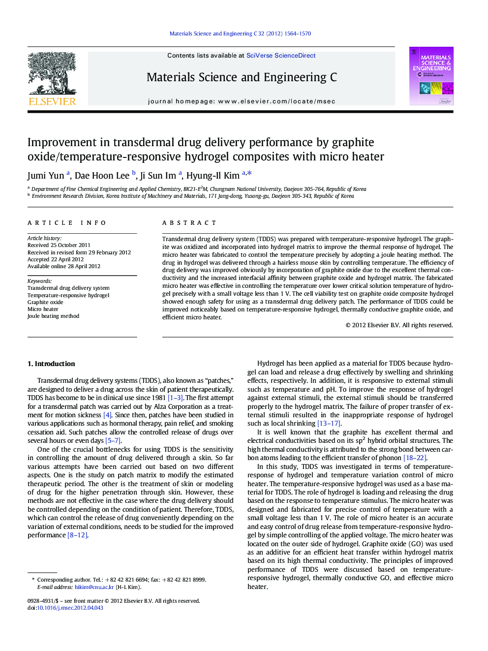 Improvement in transdermal drug delivery performance by graphite oxide/temperature-responsive hydrogel composites with micro heater