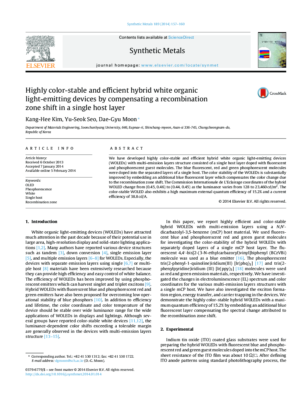 Highly color-stable and efficient hybrid white organic light-emitting devices by compensating a recombination zone shift in a single host layer