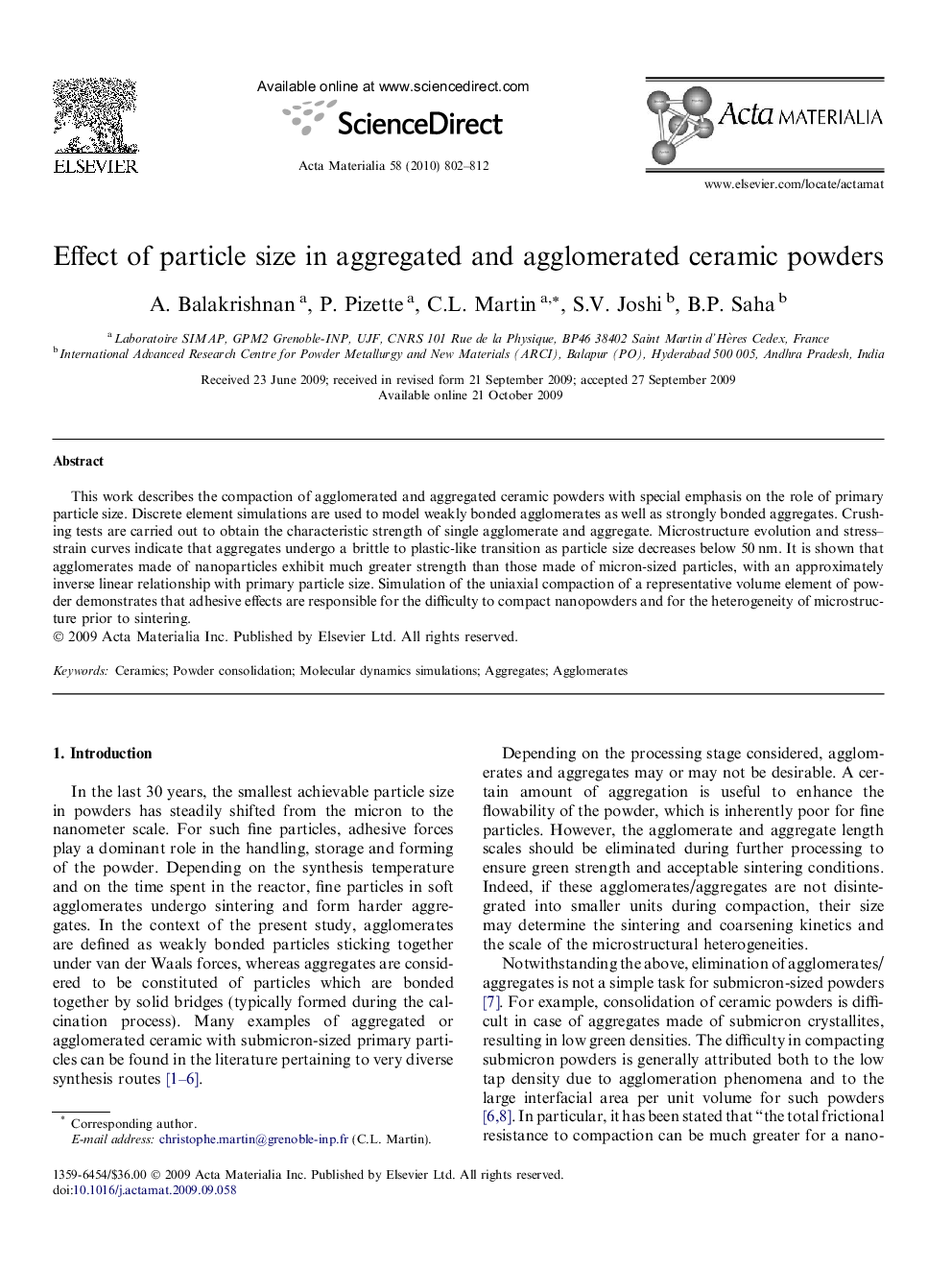 Effect of particle size in aggregated and agglomerated ceramic powders