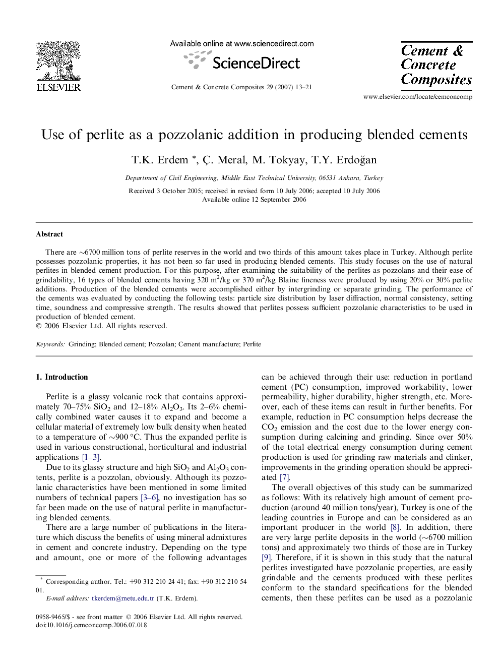 Use of perlite as a pozzolanic addition in producing blended cements