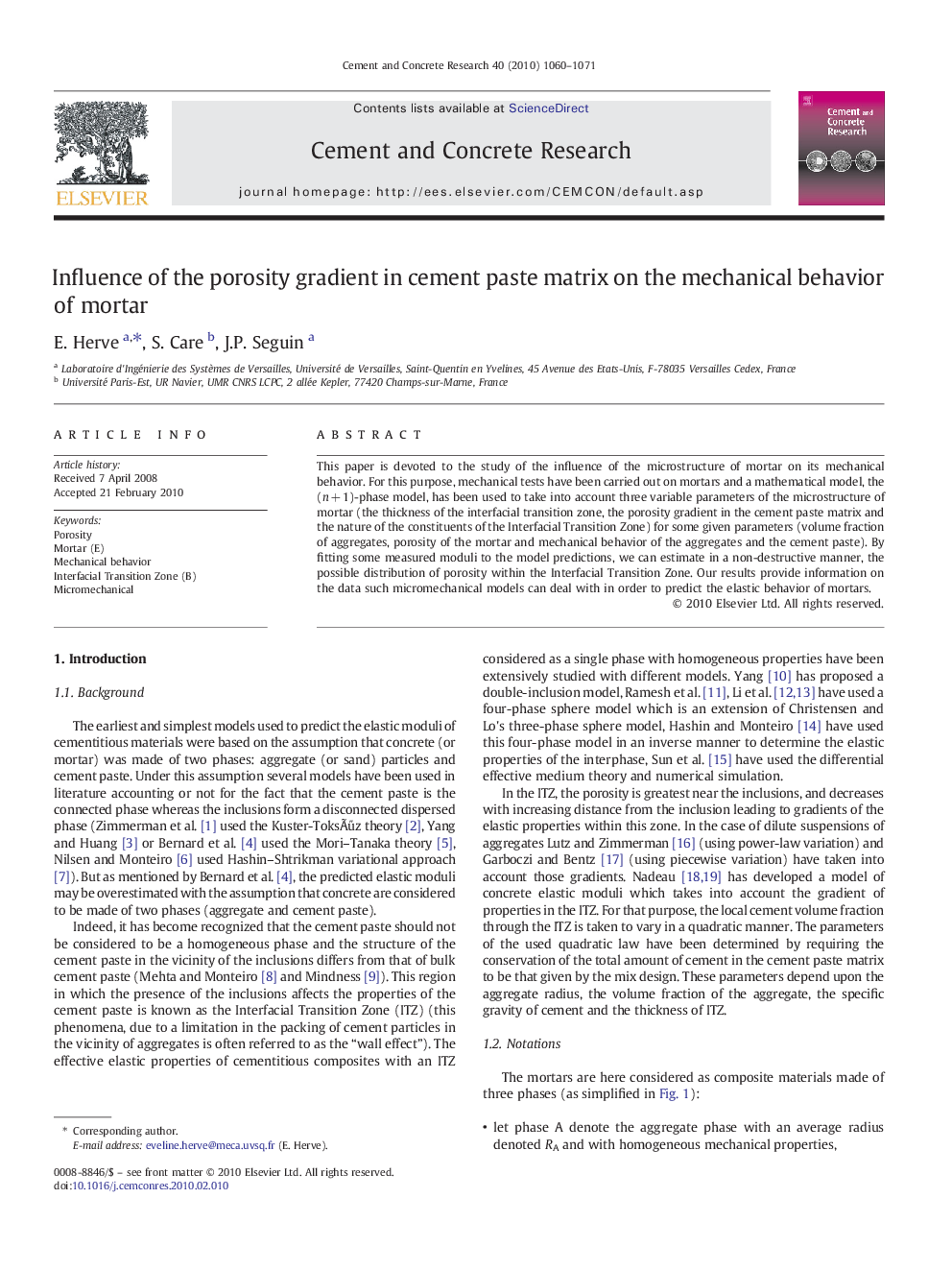 Influence of the porosity gradient in cement paste matrix on the mechanical behavior of mortar