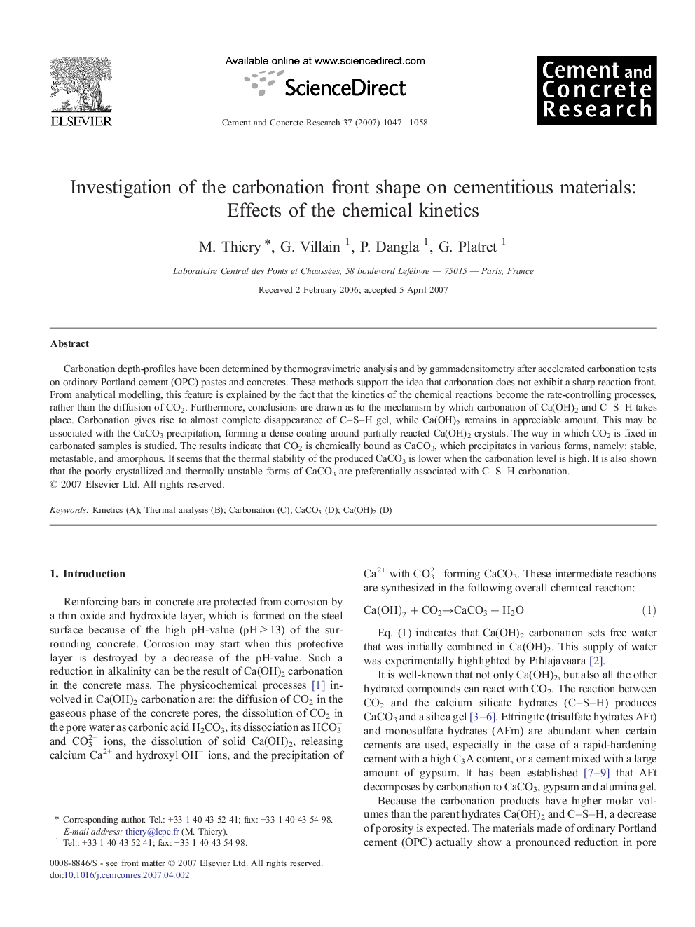 Investigation of the carbonation front shape on cementitious materials: Effects of the chemical kinetics