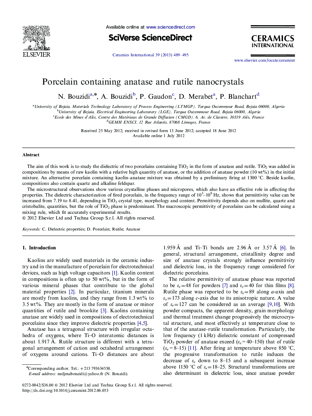 Porcelain containing anatase and rutile nanocrystals