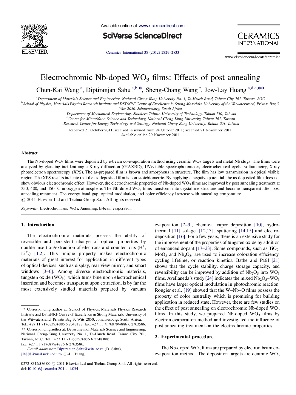 Electrochromic Nb-doped WO3 films: Effects of post annealing