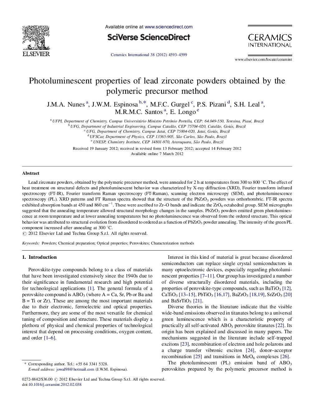 Photoluminescent properties of lead zirconate powders obtained by the polymeric precursor method