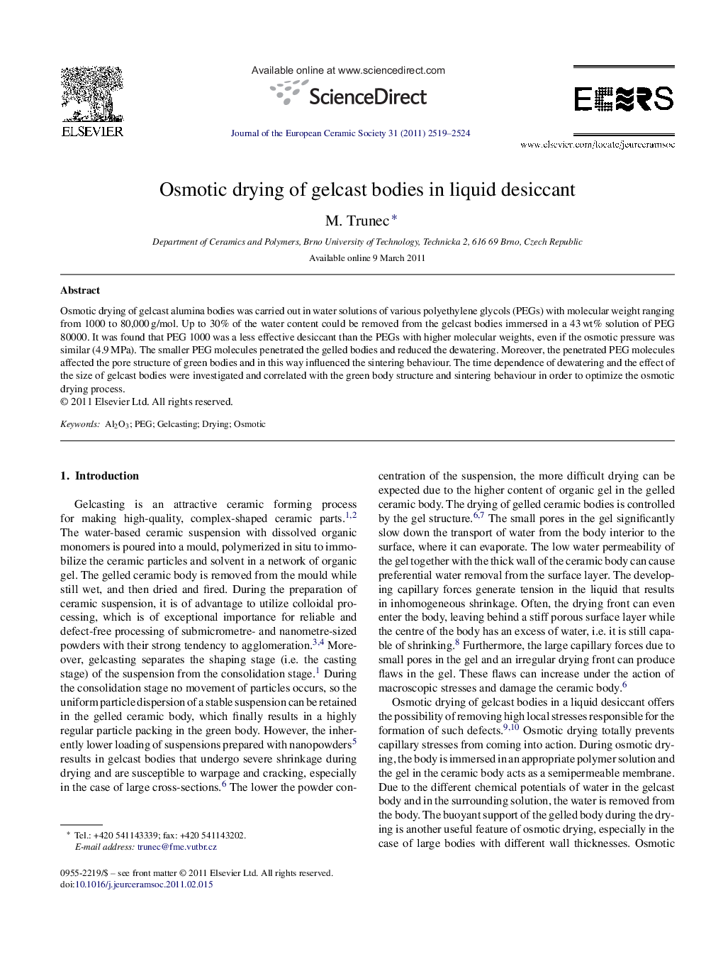 Osmotic drying of gelcast bodies in liquid desiccant