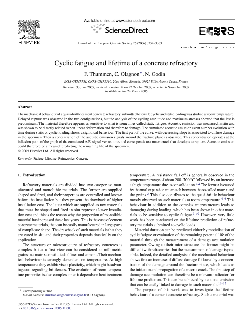 Cyclic fatigue and lifetime of a concrete refractory