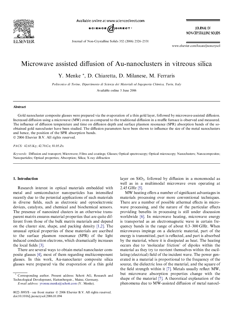 Microwave assisted diffusion of Au-nanoclusters in vitreous silica