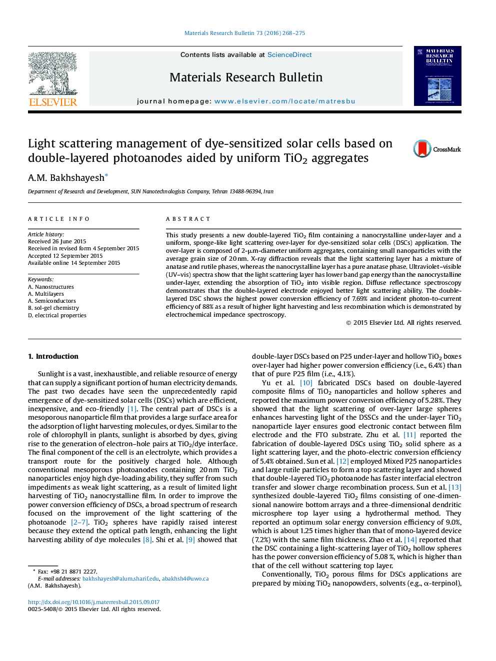 Light scattering management of dye-sensitized solar cells based on double-layered photoanodes aided by uniform TiO2 aggregates