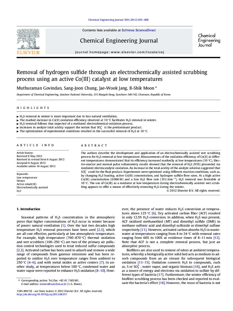 Removal of hydrogen sulfide through an electrochemically assisted scrubbing process using an active Co(III) catalyst at low temperatures