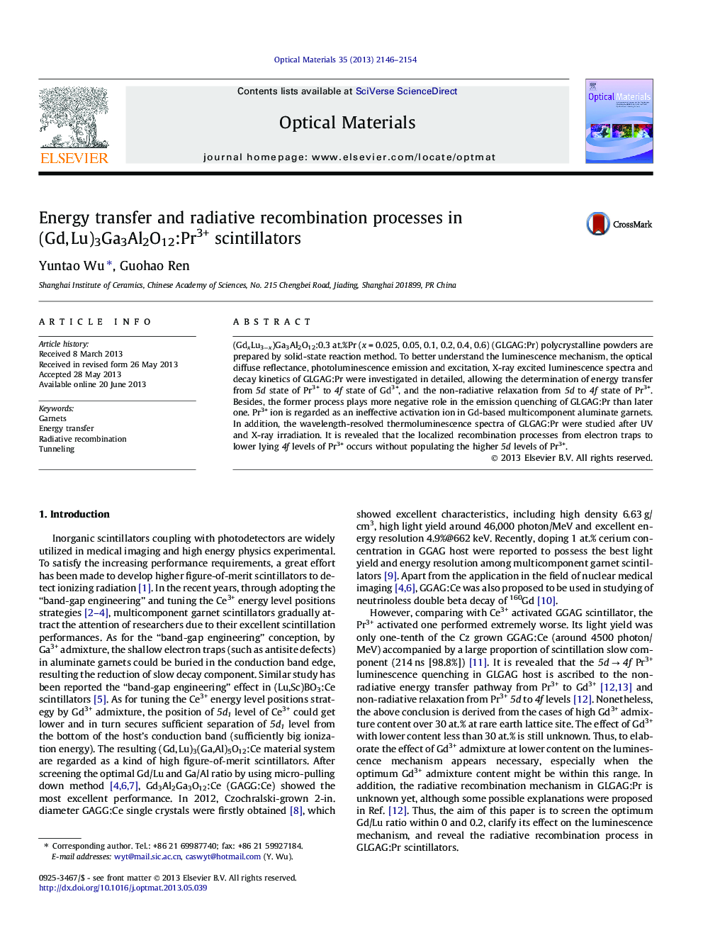 Energy transfer and radiative recombination processes in (Gd, Lu)3Ga3Al2O12:Pr3+ scintillators