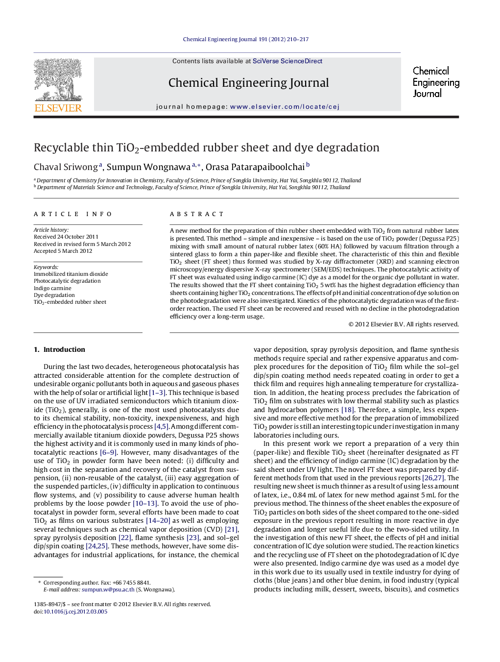 Recyclable thin TiO2-embedded rubber sheet and dye degradation