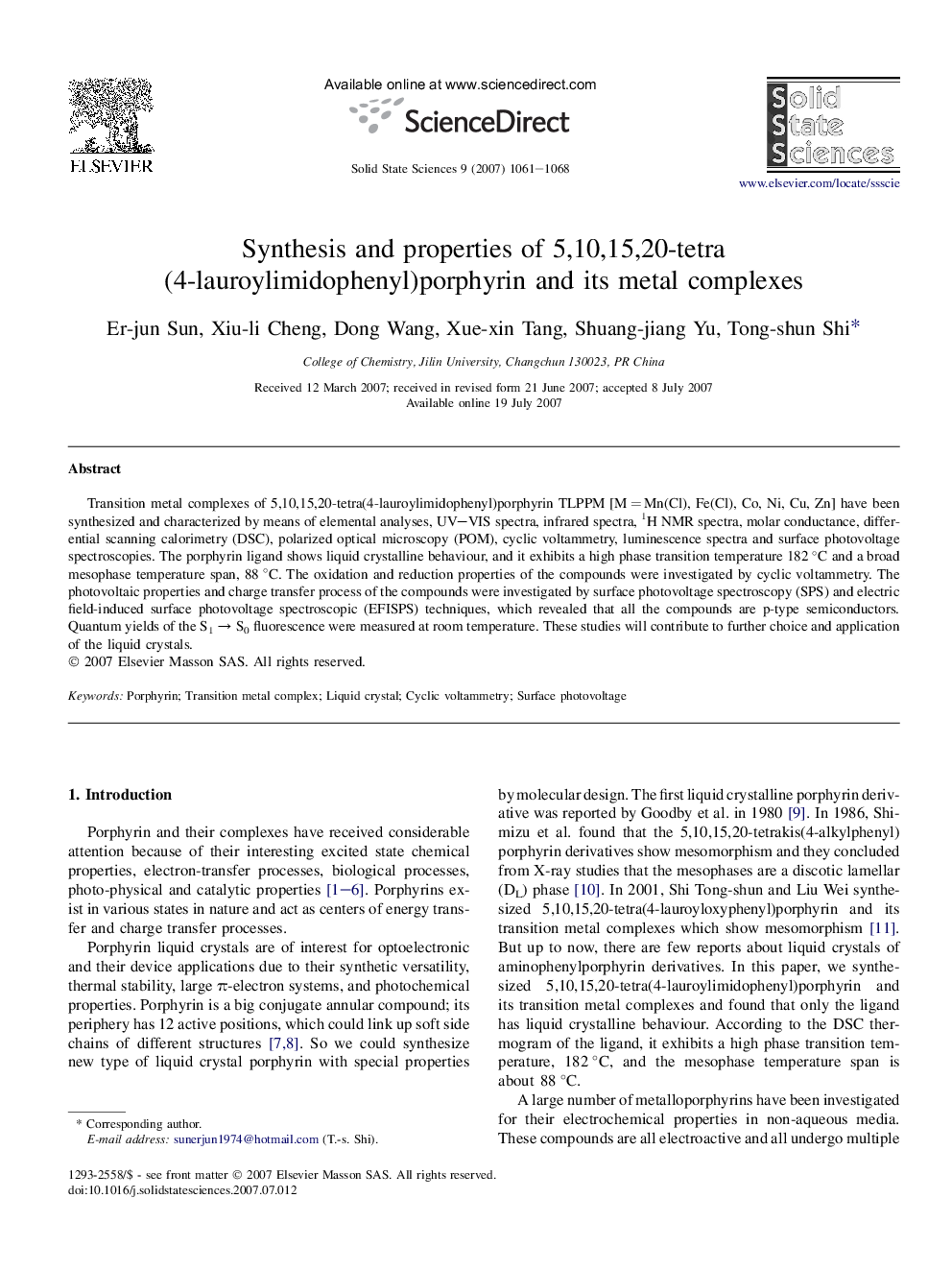 Synthesis and properties of 5,10,15,20-tetra(4-lauroylimidophenyl)porphyrin and its metal complexes