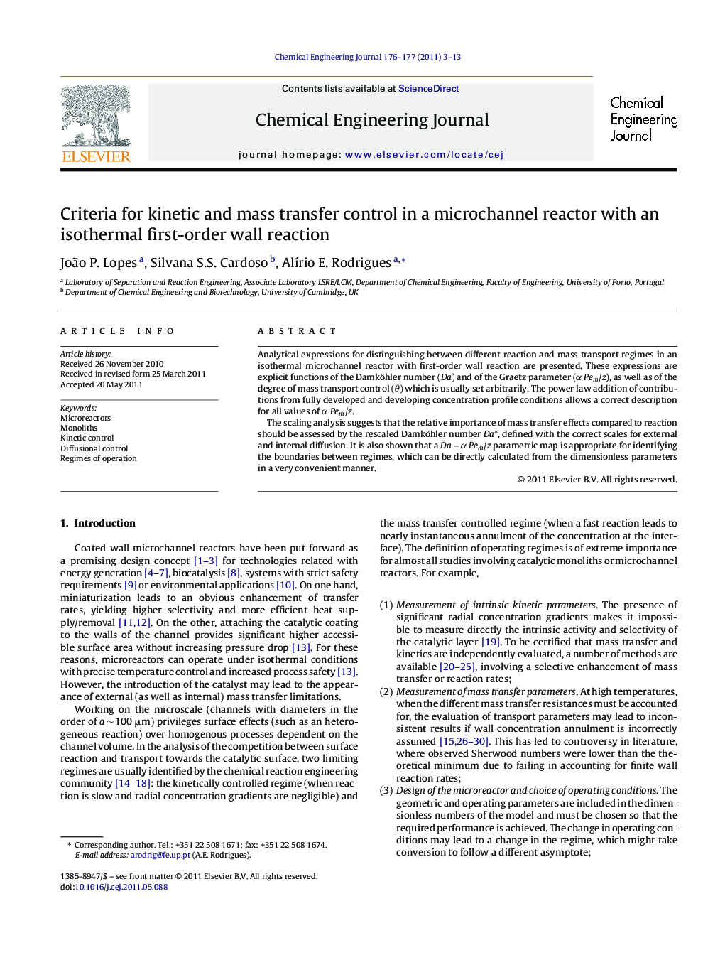 Criteria for kinetic and mass transfer control in a microchannel reactor with an isothermal first-order wall reaction