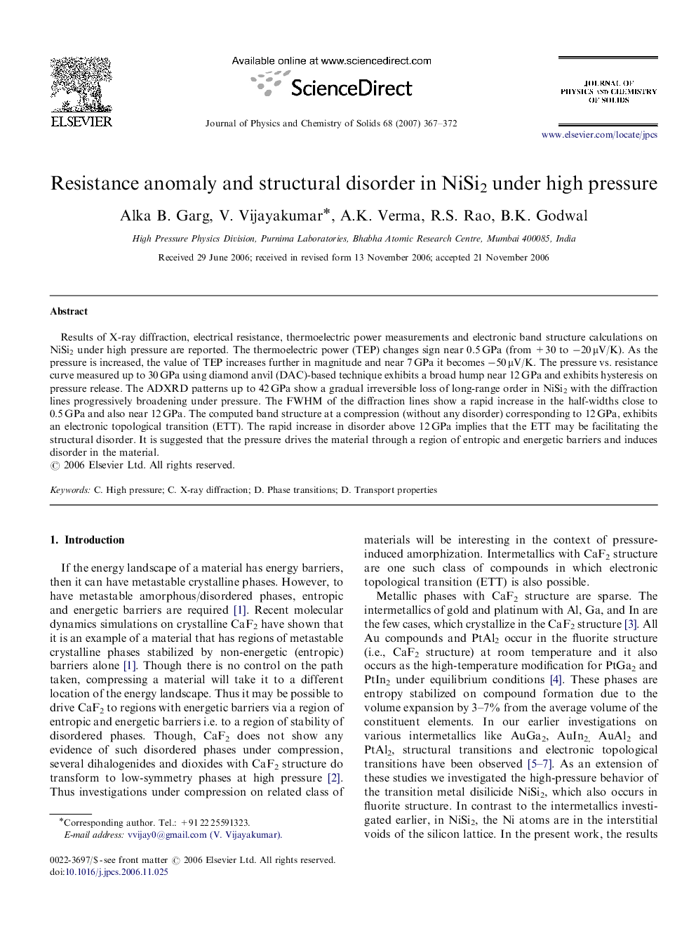 Resistance anomaly and structural disorder in NiSi2 under high pressure