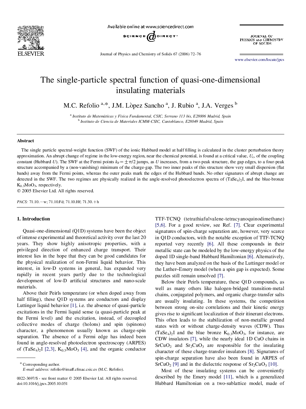 The single-particle spectral function of quasi-one-dimensional insulating materials