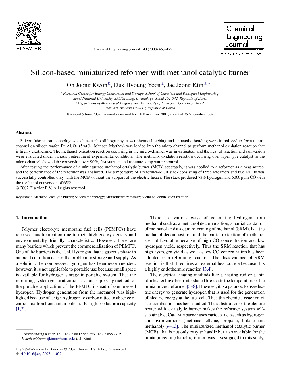 Silicon-based miniaturized reformer with methanol catalytic burner