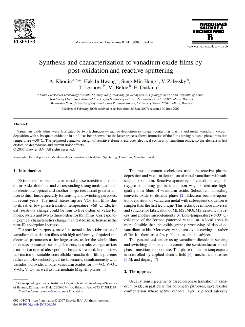 Synthesis and characterization of vanadium oxide films by post-oxidation and reactive sputtering