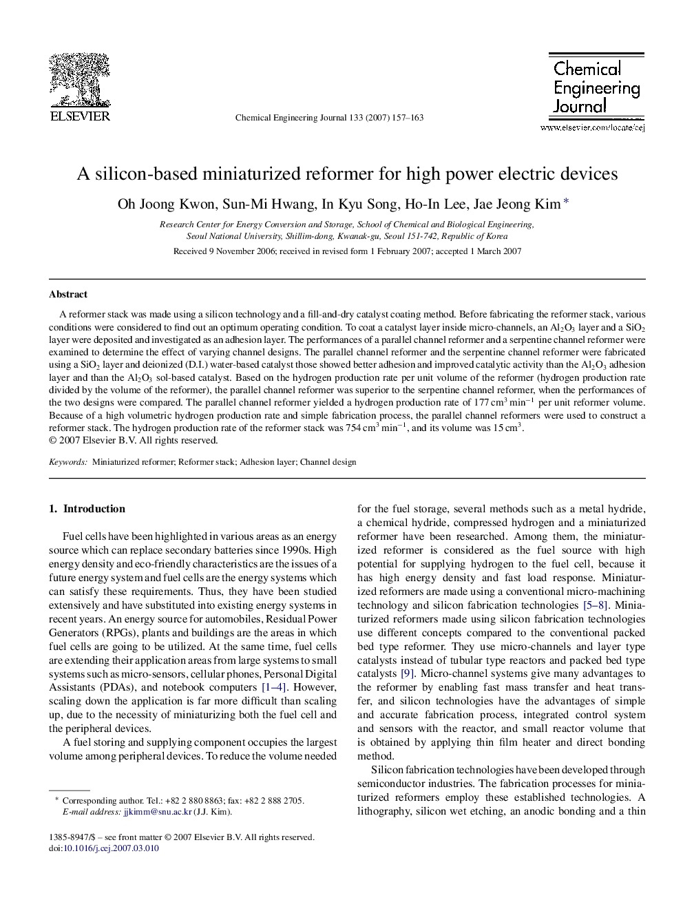 A silicon-based miniaturized reformer for high power electric devices