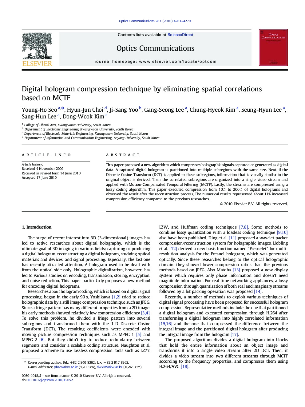 Digital hologram compression technique by eliminating spatial correlations based on MCTF
